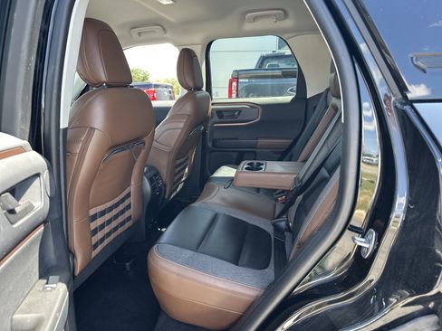 Used 2022 Ford Bronco Sport Outer Banks w/ Tech Package AWD/4WD image 7