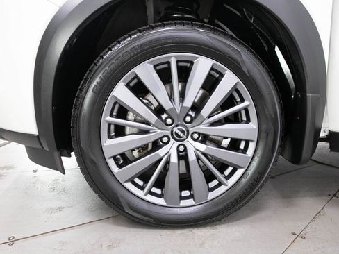 Used 2023 Nissan Pathfinder SL w/ SL Premium Package AWD/4WD image 32