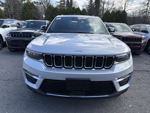 New 2025 Jeep Grand Cherokee Limited AWD/4WD image 3