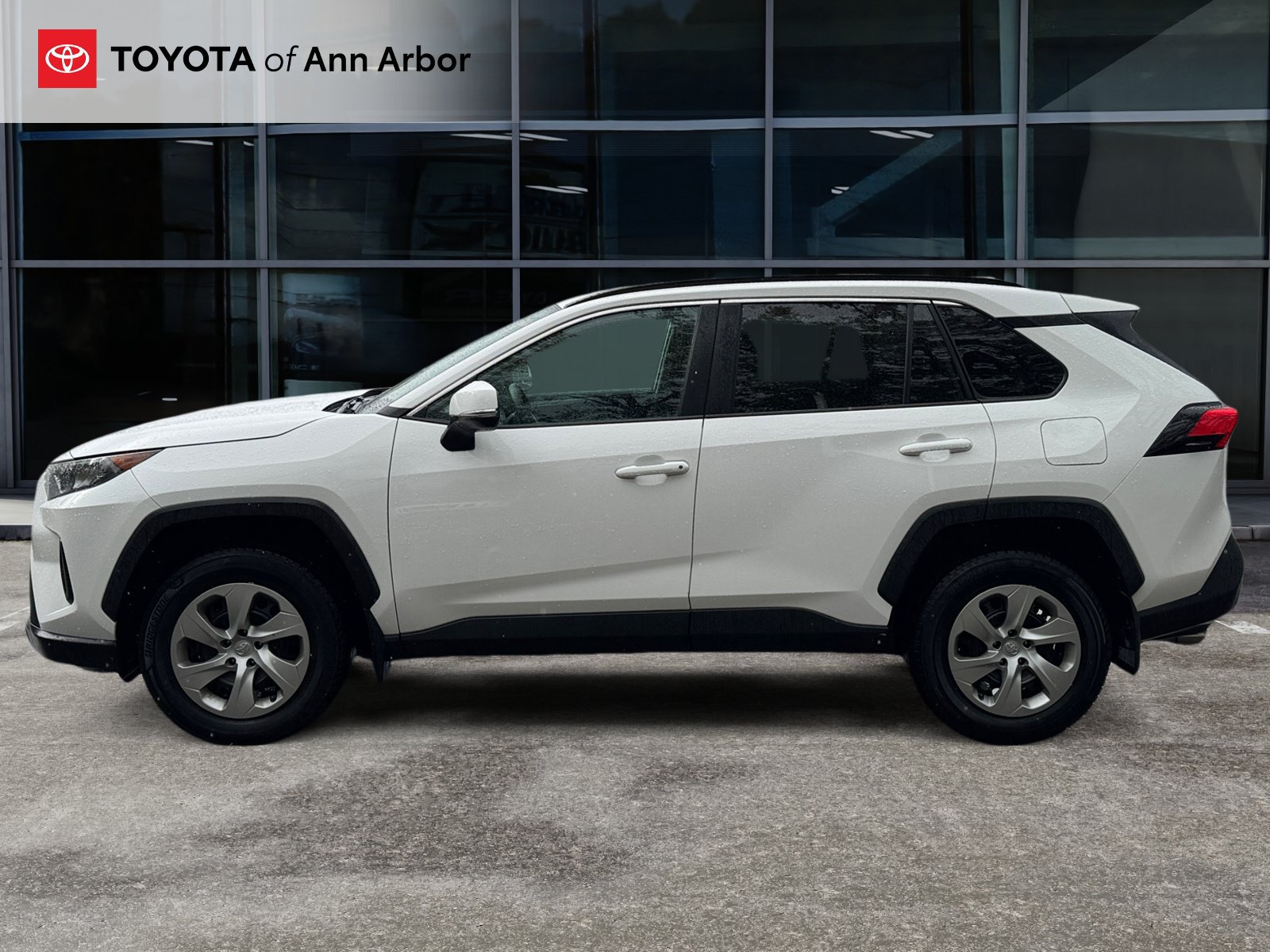 Used 2020 Toyota RAV4 LE w/ All Weather Liner Package AWD/4WD image 7