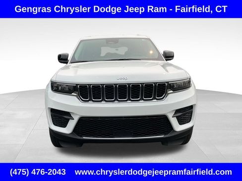 Certified 2023 Jeep Grand Cherokee Laredo X AWD/4WD image 2