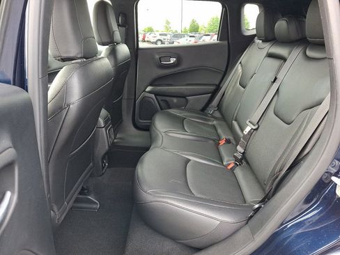 Used 2021 Jeep Compass Latitude w/ Driver Assistance Group AWD/4WD image 11