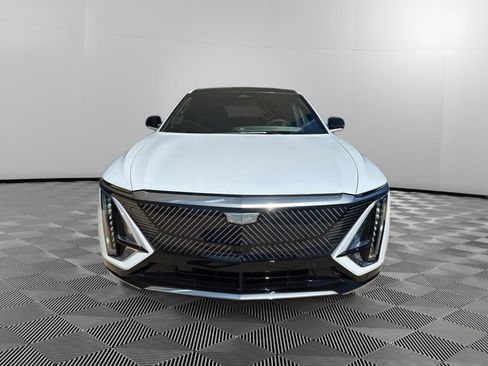 New 2026 Cadillac Lyriq Luxury image 2