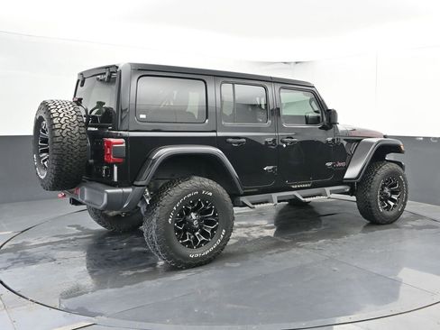Used 2018 Jeep Wrangler Unlimited Rubicon w/ Dual Top Group AWD/4WD image 3