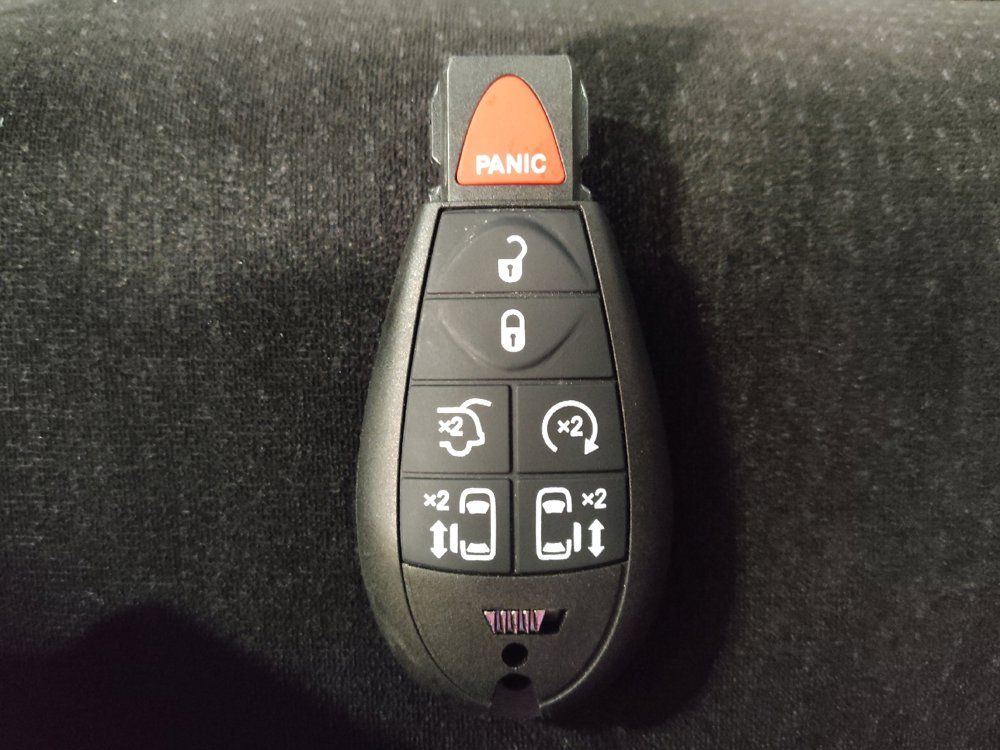 Used 2014 Dodge Grand Caravan SXT FWD image 32