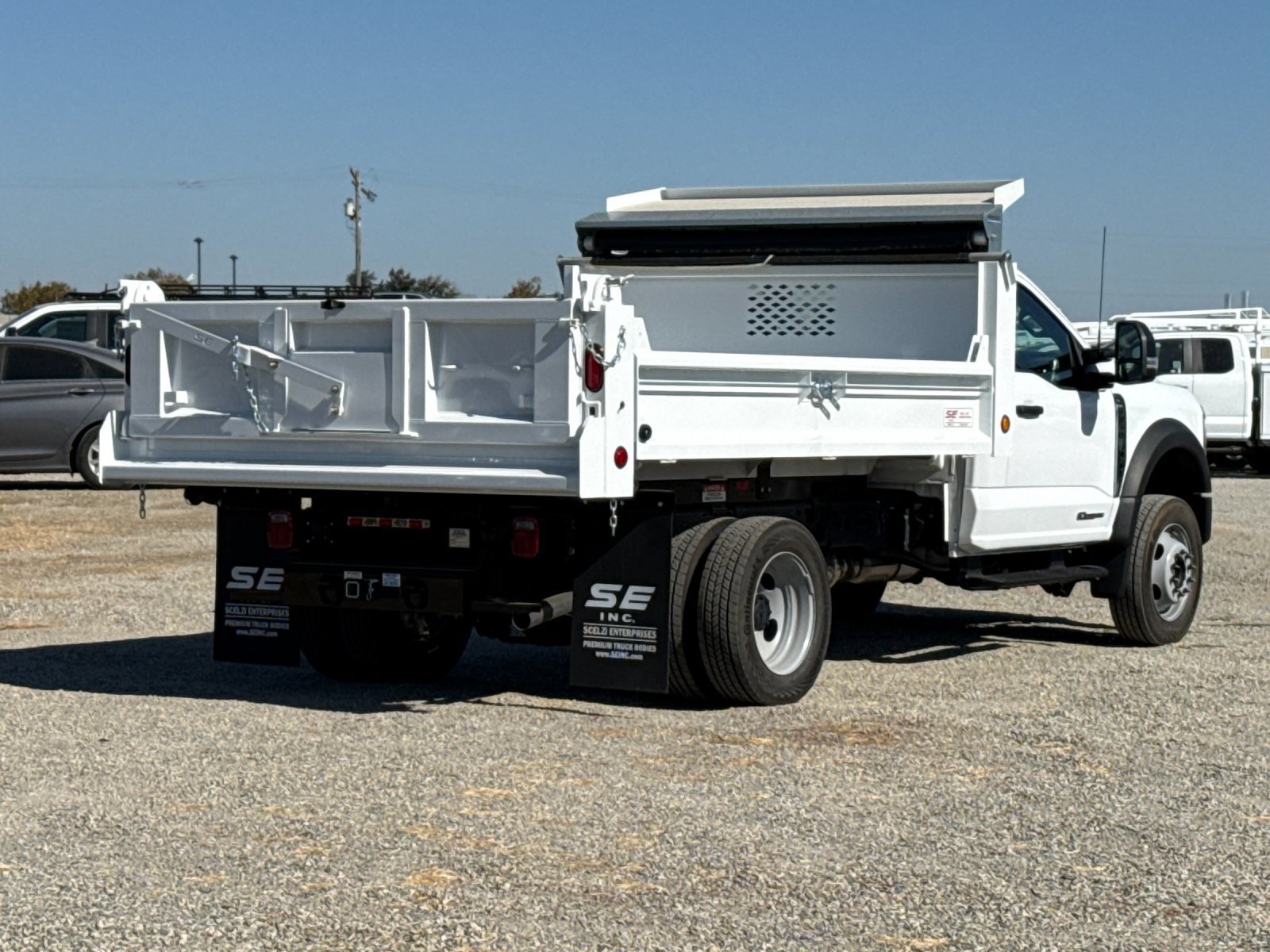 New 2026 Ford F550 4x4 Regular Cab Super Duty image 4