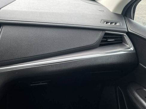Used 2019 Cadillac XT5 Premium Luxury AWD/4WD image 16