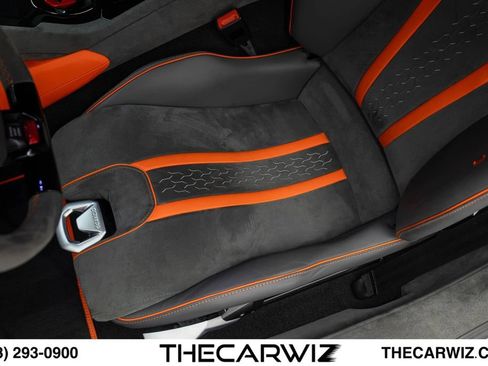 Used 2023 Lamborghini Huracan Tecnica RWD image 93