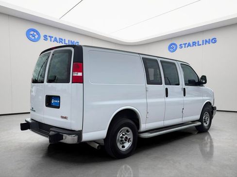 Used 2024 GMC Savana 2500 w/ Driver Convenience Package RWD image 21