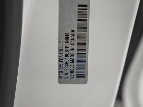 New 2026 Chrysler Pacifica Select image 25