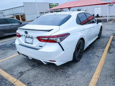 Used 2023 Toyota Camry XSE FWD image 8