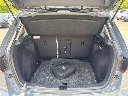 Used 2022 Volkswagen Taos SE FWD image 25