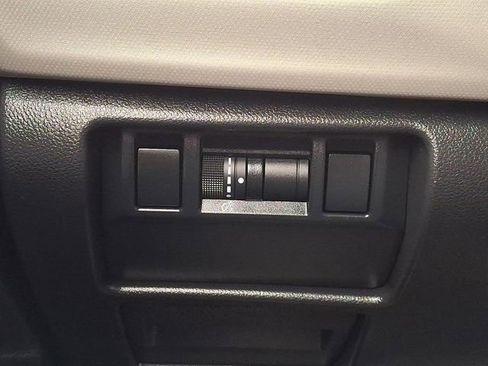 Certified 2025 Subaru Forester image 28