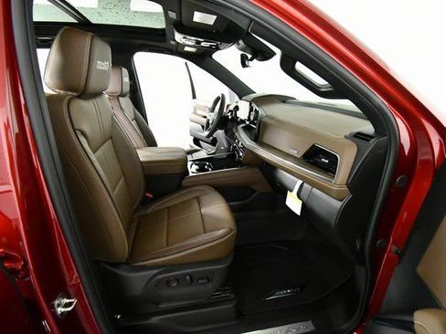 New 2026 Chevrolet Suburban High Country image 24