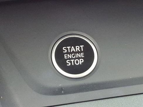 Certified 2025 Audi Q3 2.0T Premium Plus w/ Premium Plus Package image 25