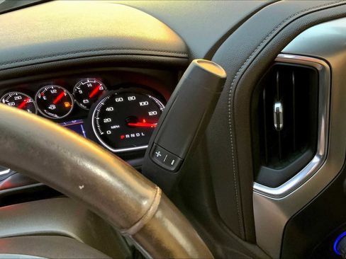 Used 2021 Chevrolet Silverado 1500 LTZ image 16