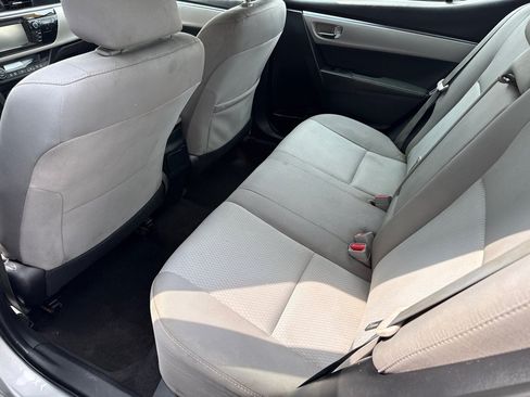 Used 2016 Toyota Corolla LE FWD image 10
