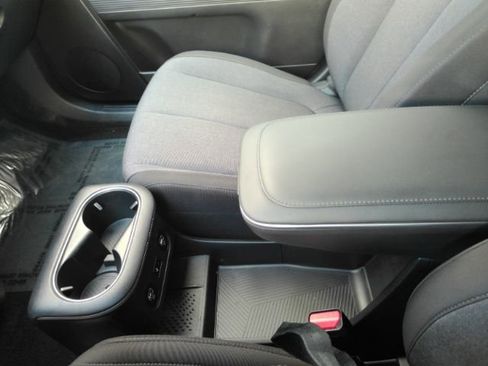 Used 2024 Hyundai Ioniq 5 SEL RWD image 39
