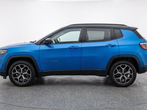 Used 2025 Jeep Compass Limited AWD/4WD image 5