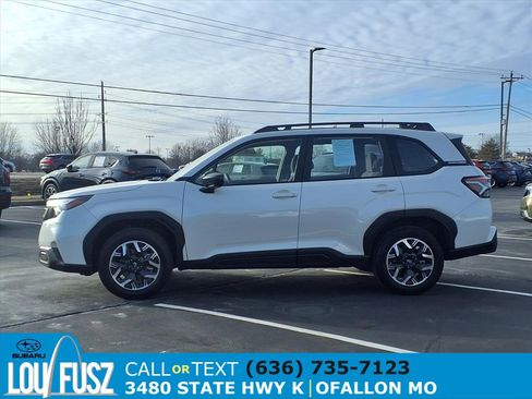 Certified 2025 Subaru Forester image 19