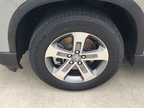 Used 2024 Honda Pilot EX-L image 4