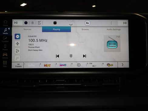 Used 2024 Jeep Wrangler Unlimited Rubicon image 12