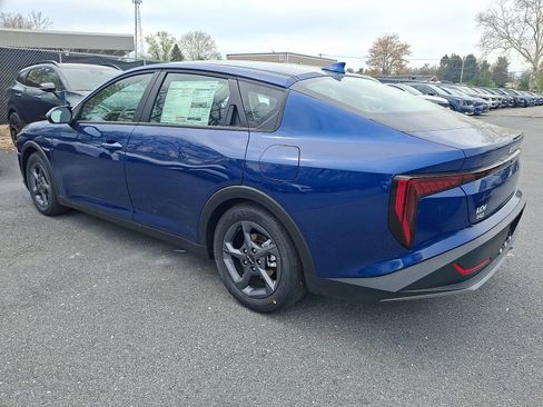 New 2026 Kia K4 LXS image 4