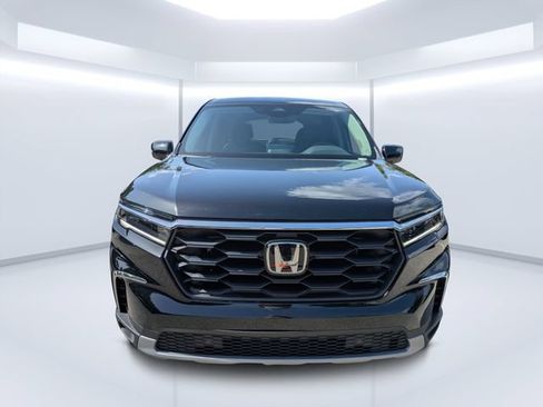 Used 2025 Honda Pilot EX-L image 8