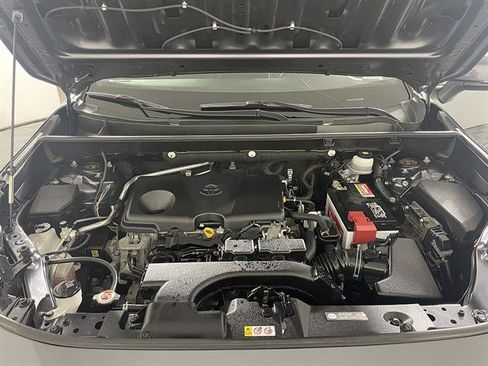Certified 2019 Toyota RAV4 XLE w/ Convenience Package AWD/4WD image 22