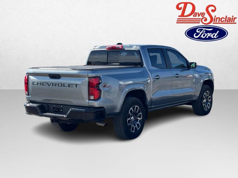 Used 2024 Chevrolet Colorado Z71 w/ Z71 Convenience Package 2 AWD/4WD image 7