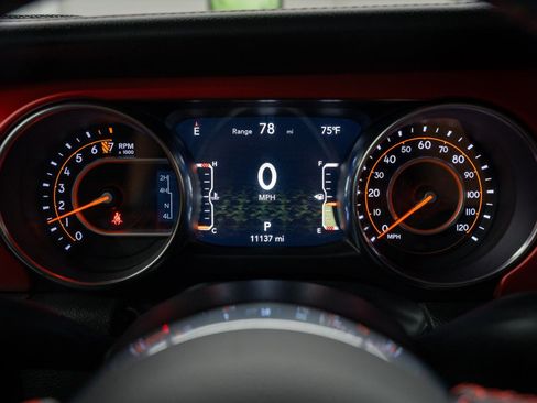 Used 2023 Jeep Gladiator Rubicon w/ Cold Weather Group image 78