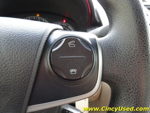 Used 2012 Toyota Camry LE FWD image 22