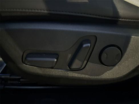 Used 2023 Kia EV6 GT-Line w/ GT-Line Suede Seat Package image 13