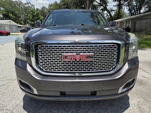 Used 2017 GMC Yukon Denali RWD image 2