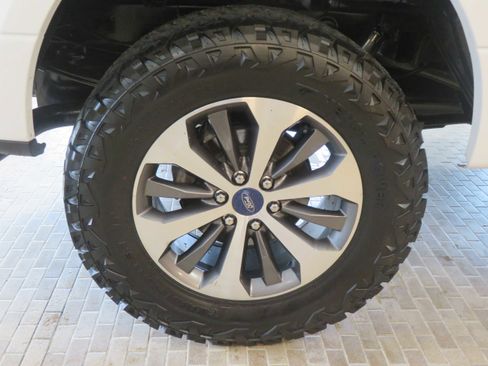 Used 2019 Ford F150 XL w/ Equipment Group 101A Mid AWD/4WD image 9