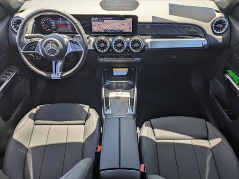 New 2025 Mercedes-Benz GLB 250 image 14