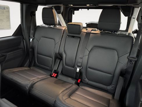 New 2025 Ford Bronco Big Bend w/ Black Diamond Package image 16