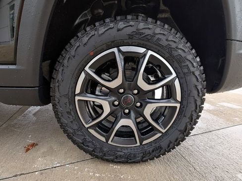 New 2026 Jeep Compass Trailhawk w/ Sun, Sound & Navigation Group image 43