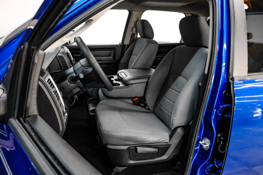 Used 2019 RAM 1500 Express w/ Express Value Package AWD/4WD image 33