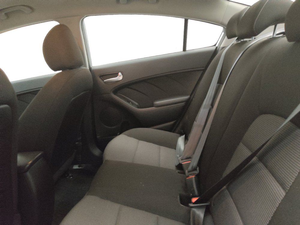 Used 2018 Kia Forte LX FWD image 18