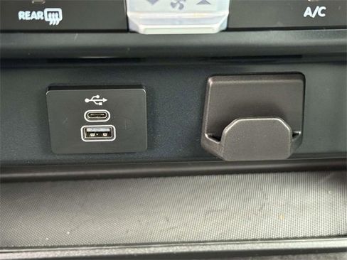 Used 2025 Ford F150 XLT w/ Equipment Group 301A Standard image 17