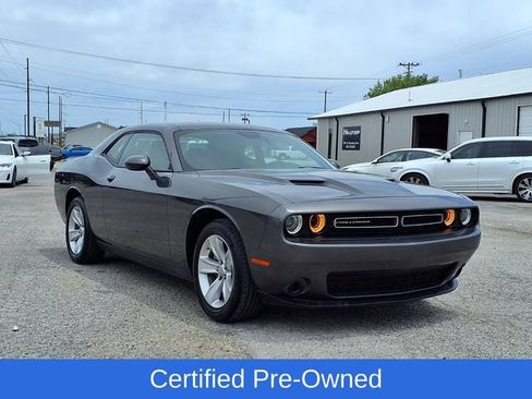 Used 2023 Dodge Challenger SXT RWD image 23