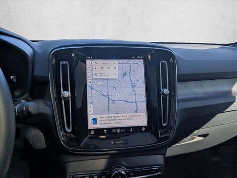 Used 2023 Volvo C40 P8 Recharge Ultimate image 17