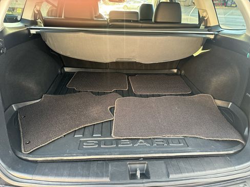 Used 2012 Subaru Outback 3.6R Limited w/ Popular Pkg 1B image 21