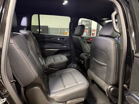 Used 2024 Chevrolet Traverse Z71 image 43