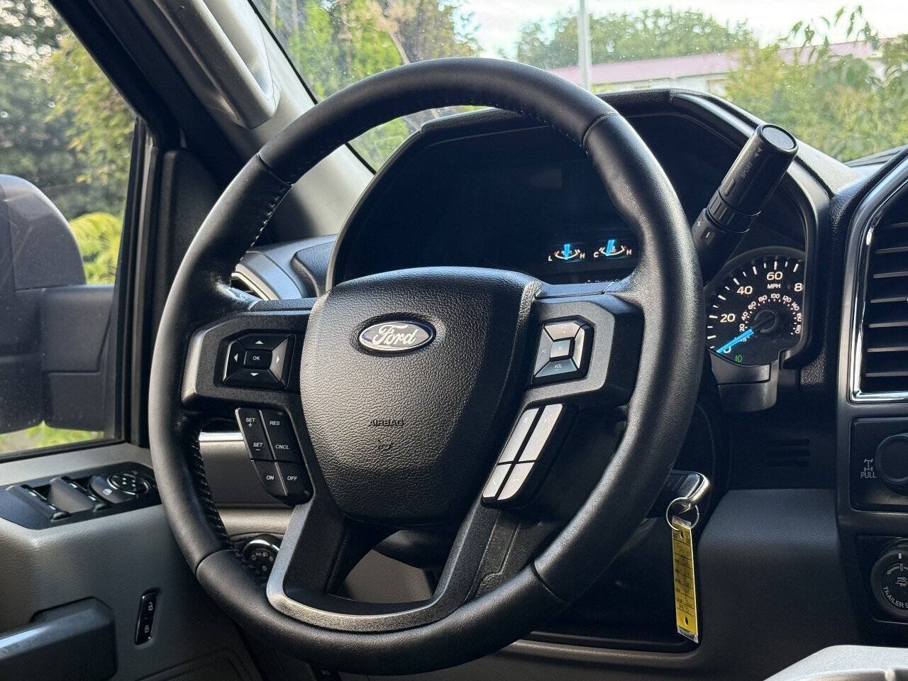 Used 2017 Ford F150 XLT w/ Equipment Group 301A Mid AWD/4WD image 6