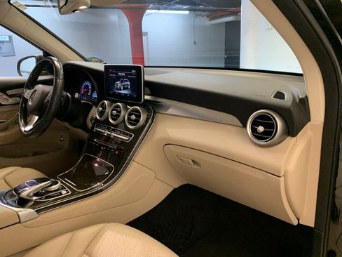 Used 2016 Mercedes-Benz GLC 300 4MATIC image 52