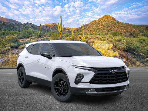 New 2025 Chevrolet Blazer LT w/ Midnight/Sport Edition image 7