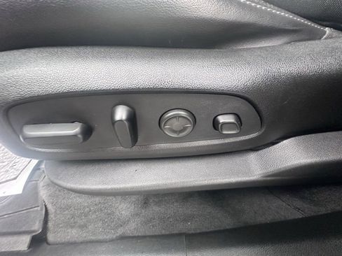 Used 2021 Buick Enclave Avenir image 11