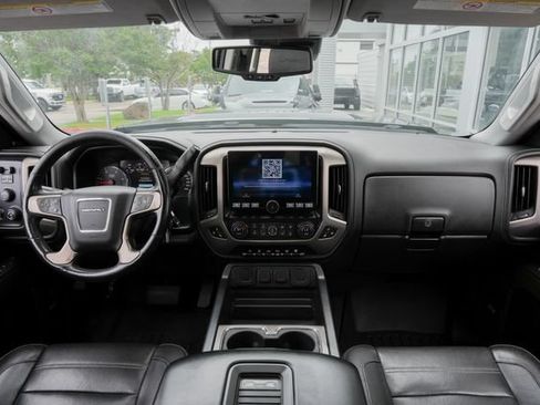 Used 2018 GMC Sierra 2500 Denali w/ Duramax Plus Package AWD/4WD image 44
